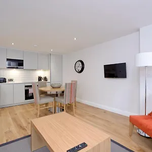  Apartment Destiny Scotland New Town